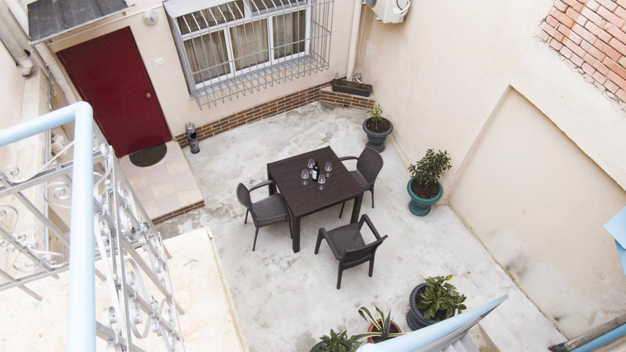 Babel Apartments Кутаиси Экстерьер фото